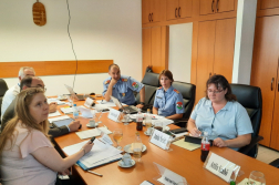 Szakemberek munkában