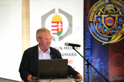 Tűzvizsgálati kérdések terítéken a szakemberek kecskeméti konferenciáján