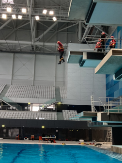 Ugrás 10 méterről