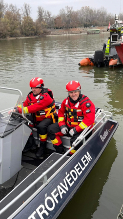 Társak egy hajóban