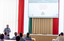 Előadás pillanatai