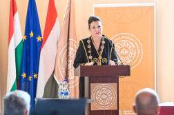 dr. Koller Boglárka