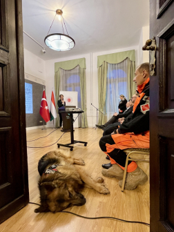 Köszönet és hála