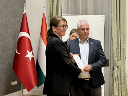 Köszönet és hála