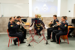 Az ünnepségen a Katasztrófavédelem Központi Zenekara kvintettjének ünnepi műsorát hallhatták a résztvevők