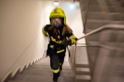 Lépcsőfutó-bajnokság az ország legmagasabb székházában 