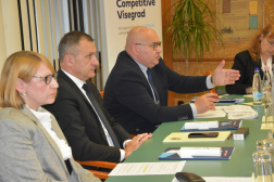 Balatonföldváron tanácskoztak a V4 országok katasztrófavédelmi főigazgatói