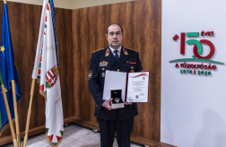 Az Év tisztje funkcionális kategóriában Kóródi József László tűzoltó alezredes, a Fővárosi Katasztrófavédelmi Igazgatóság műszaki osztályának vezetője 