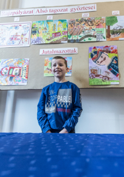 	Emlékfotók készülnek