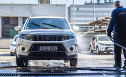 	Átadandó jármű mosása