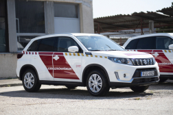 Vezetés irányítási feladatokra tervezett terepjáró