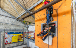 Ablakban a mentőágy