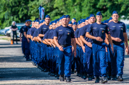 sorakozó tűzoltók