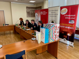 bizottság ülő fotója